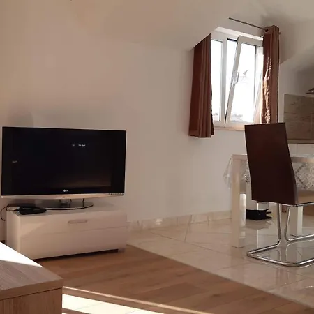 Matea Vica Apartman, Vodice