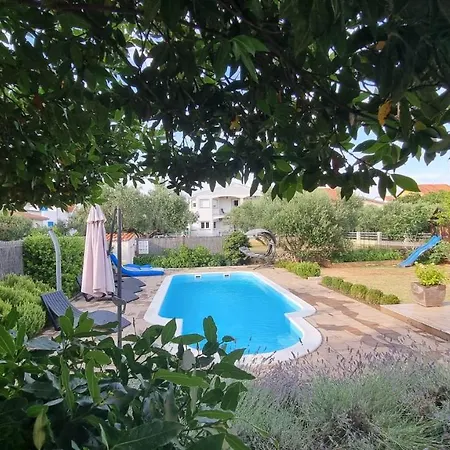 Matea Vica Apartman, *