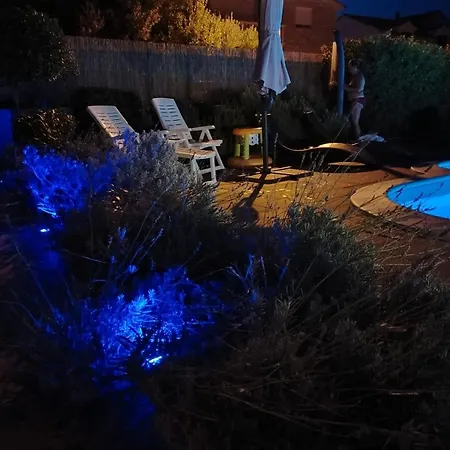 Matea Vica Apartman, *